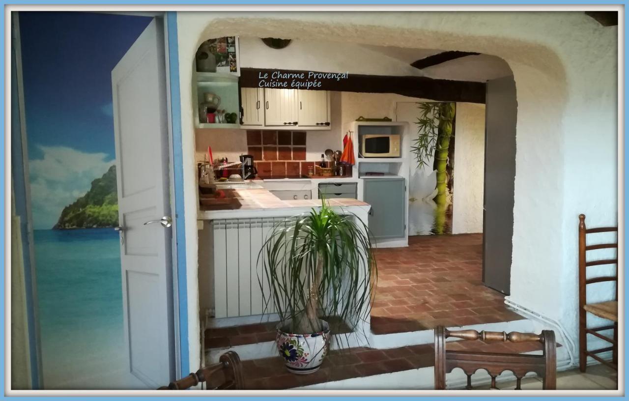 "Le Charme Provencal" - Studio 4 Couchages Classe 2 Etoiles - Axelle Loc'Appart ลอร์เกส ภายนอก รูปภาพ