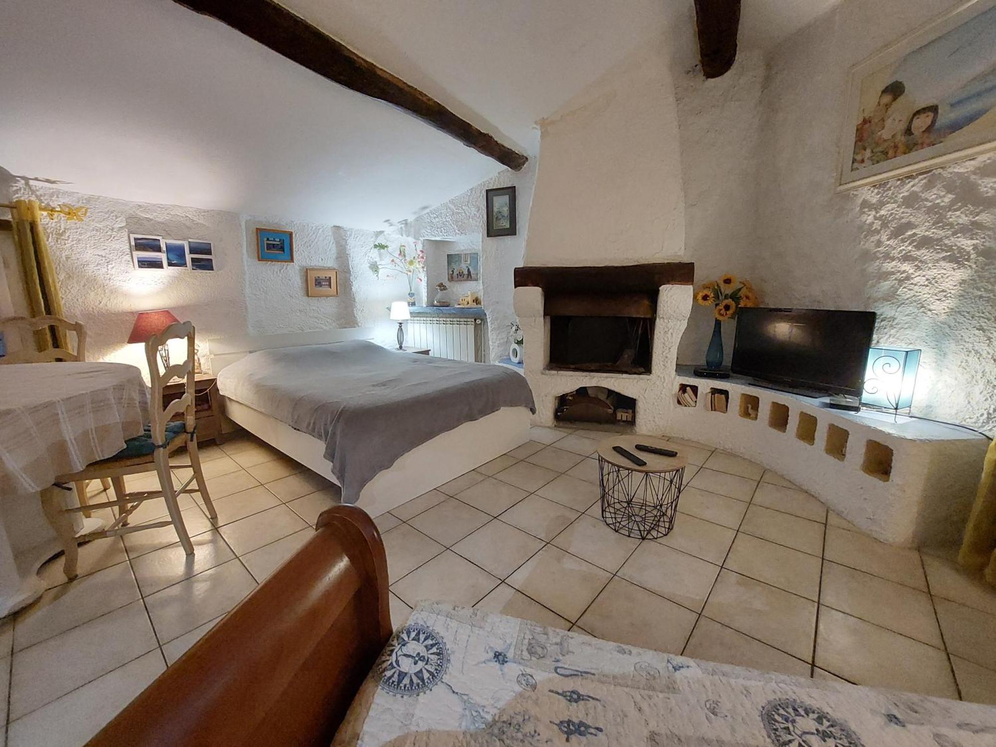"Le Charme Provencal" - Studio 4 Couchages Classe 2 Etoiles - Axelle Loc'Appart ลอร์เกส ภายนอก รูปภาพ